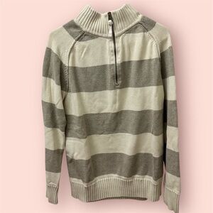 American Eagle Outfitters Gray and Cream Zip Up Sweater